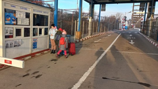 Cei doi prieteni brașoveni, din nou, la drum. Au plecat în vămile mici pentru a-i ajuta pe refugiații ucraineni