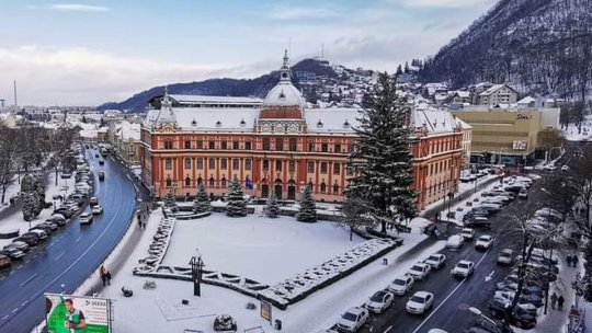 Grevă de avertisment, mâine, la Prefectura Brașov