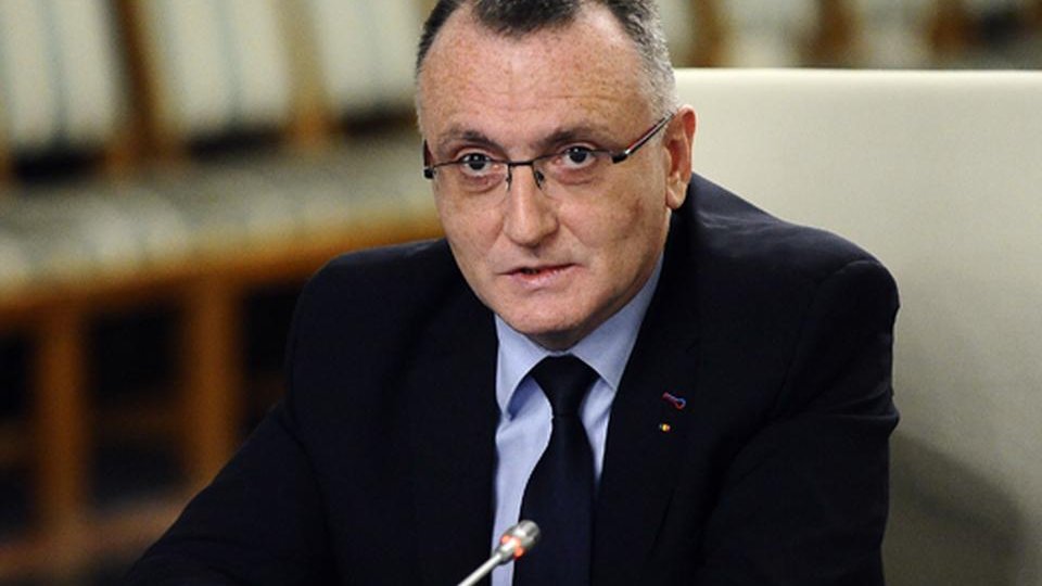 Învățământul în sistem hibrid - doar pentru elevii cu afecțiuni cronice, până la finalul acestui an școlar