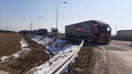 Protest spontan al transportatorilor pe centura municipiului Braşov (VIDEO)