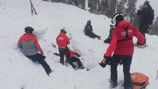 2 accidente pe pârtiile din Poiană, luni