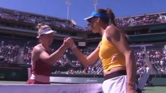 Simona Halep a învins-o pe Sorana Cîrstea în duelul româncelor de la Indian Wells