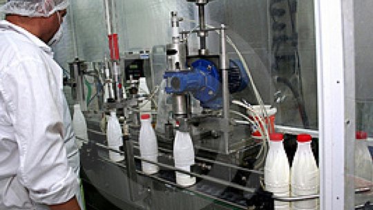 Fabrică de procesare a laptelui, închisă de inspectorii DSV Brașov