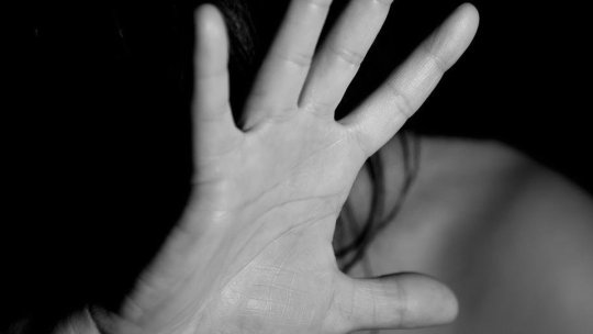 Brașoveanca înjunghiată de soț, în stare gravă