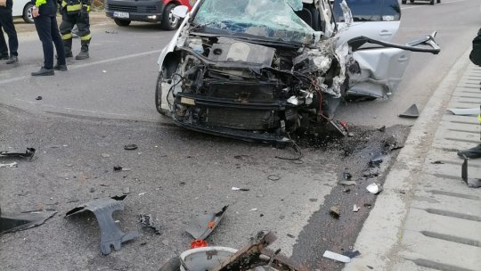 Accident între două autoturisme, la Bran