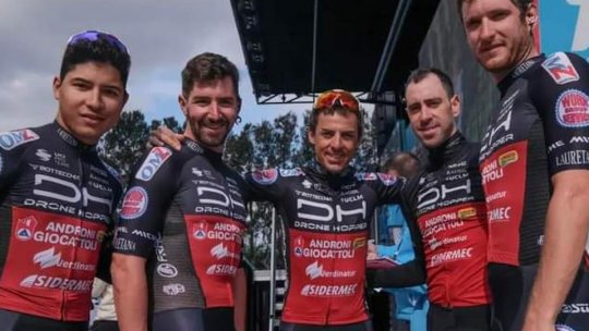 Ciclistul zărneștean Edi Grosu participă la Internațional Tour of Helas