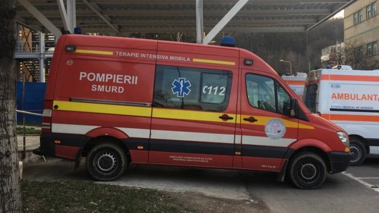 Autoturism răsturnat pe DN13, la Bunești