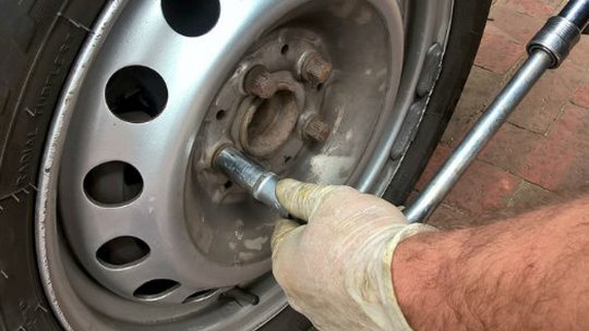 Ieftin și rapid " sloganul perfect ca să fii atras și păcălit într-un service auto neautorizat!