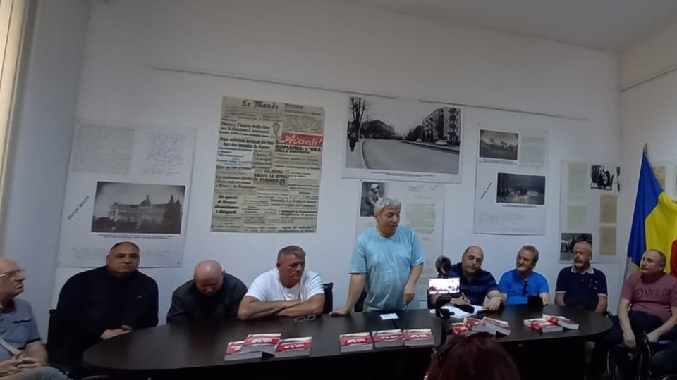 Liderii Asociației 15 Noiembrie 1987, distinși cu premiul de excelență "Cristian Săileanu"