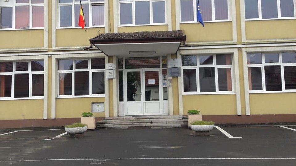 În ce școli va fi pilotată testarea standardizată, la Brașov