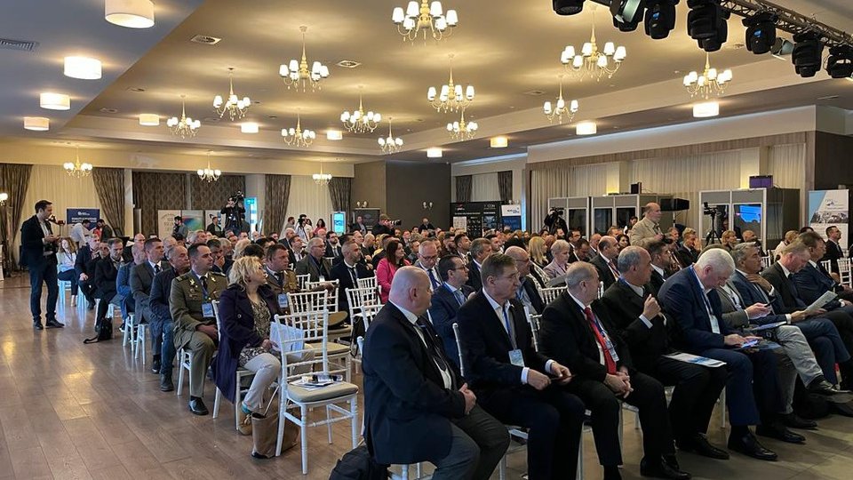 Despre viitorul aeroporturilor regionale, la Ghimbav, la cea de a doua ediție a Conferinței Smart AirPort Cities