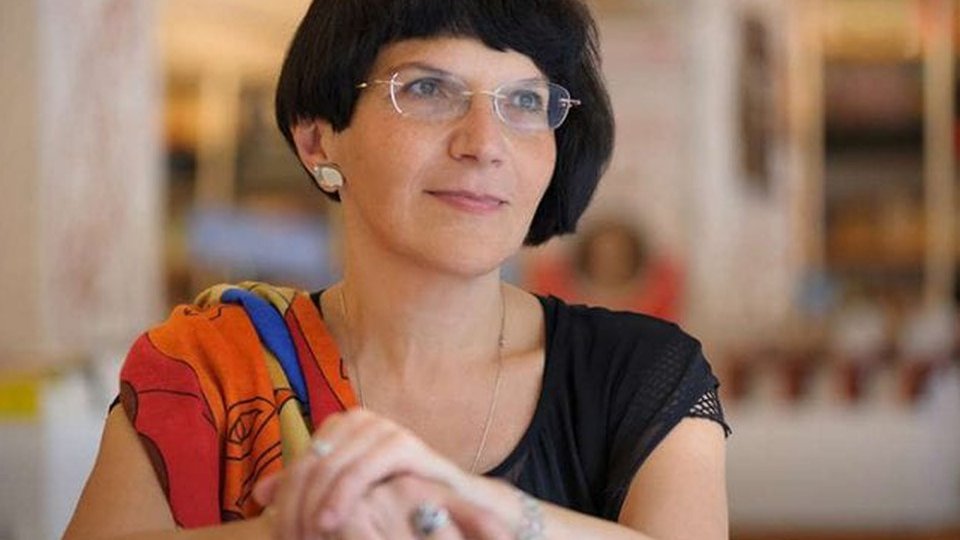 Scriitoarea Ioana Pârvulescu, alături de tinerii brașoveni, la "Șaguna Fest"