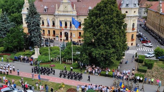 Ceremonial militar de Ziua Drapelului Național, la Brașov