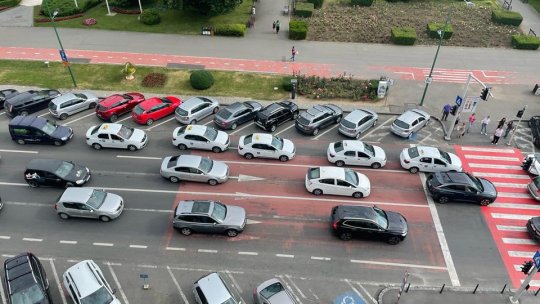 Taximetriștii protestează, la Brașov, pentru a doua zi consecutiv