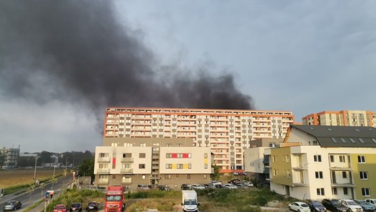 Incendiu în cartierul Tractorul (FOTO - VIDEO)