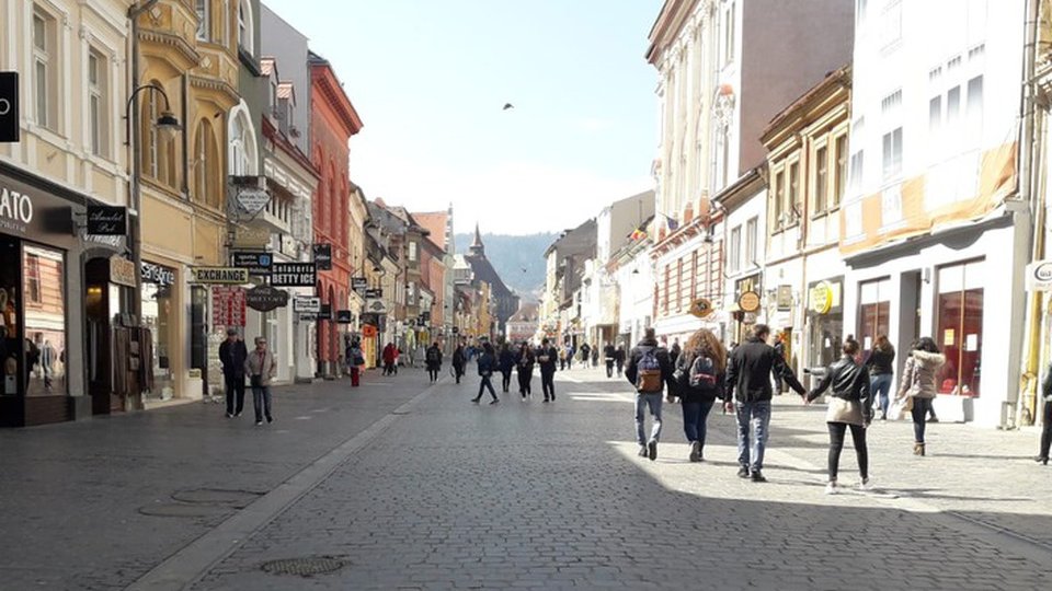 Angajările în instituțiile și autoritățile publice sunt suspendate până la sfârșitul anului