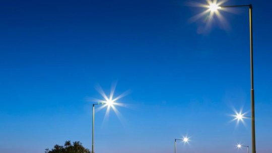 Două firme, interesate de proiectul de extindere a iluminatului public pe străzile noi din Bartolomeu Nord și Stupini