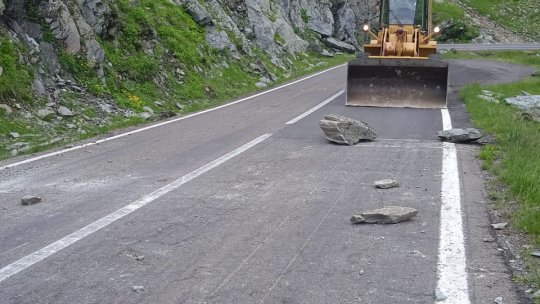 Trafic blocat pe Transfăgărășan