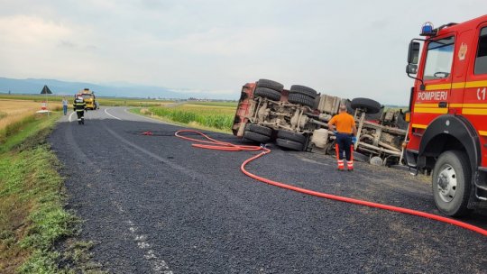 Accident rutier grav pe DN12, între Chichiș și Coșeni. Traficul este închis