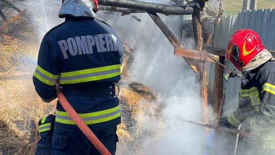 Incendiu la o șură, la Ungra