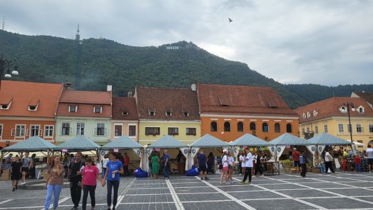 Târgul de Carte și Experiențe Culturale LibFest vă așteaptă în centrul Brașovului