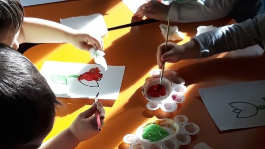 Calificative la muzică, sport şi desen, pentru a încuraja participarea elevilor la aceste discipline