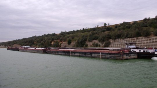 Debitul Dunării la intrarea în ţară este la jumătate faţă de media multianuală a lunii august