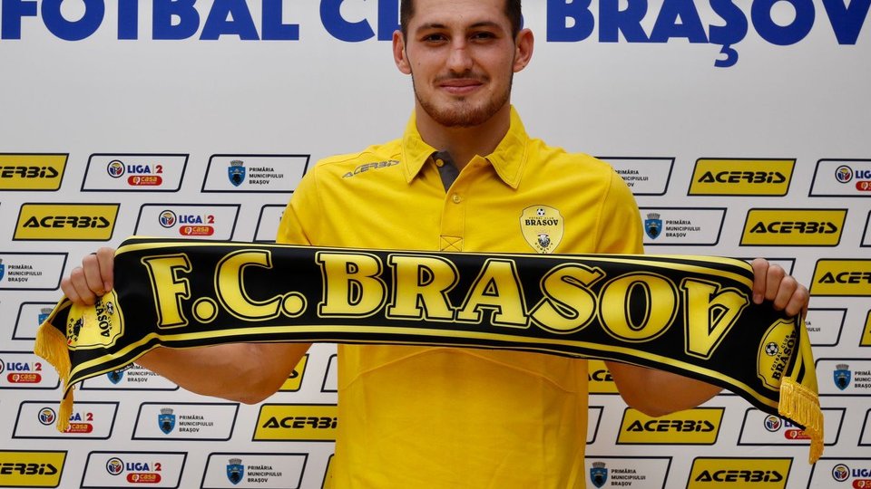 Încă patru jucători au semnat contracte cu FC Brașov