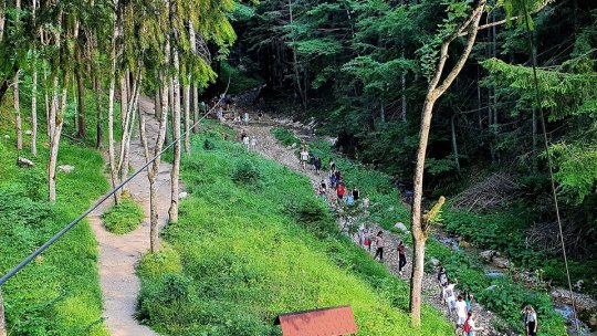 Mâine se redeschid Canionul 7 Scări și Tiroliana