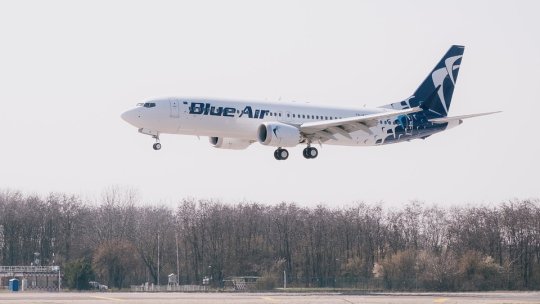 Ministrul Transporturilor le recomandă clienţilor Blue Air să încerce să găsească alte variante de a veni acasă