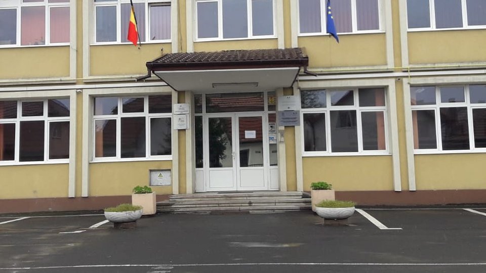 Au fost publicate rezultatele finale la testul scris din concursul directorilor de şcoli