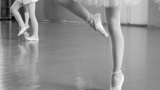 Ora de balet pentru copii, de două ori pe săptămână, la Opera Brașov