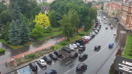 Cod galben de vânt puternic și averse, la Brașov, până vineri seara