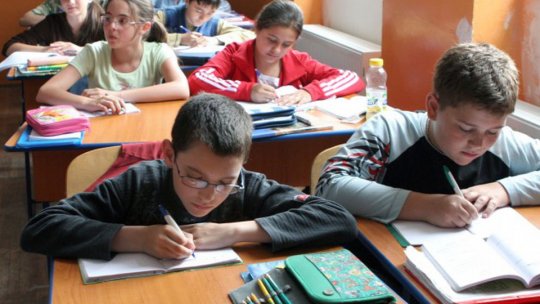 "Masă caldă în şcoli"