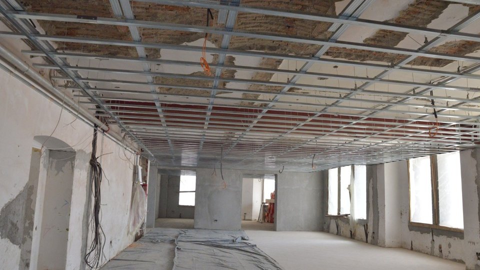Primăria Brașov va ataca în instanță PUZ-ul unui dezvoltator imobiliar care vrea să ridice locuințe pe un teren ce aparține localității Sânpetru