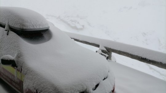 Echipați-vă corespunzător dacă vreți să vă aventurați pe munte în această perioadă, atrag atenția salvamontiștii