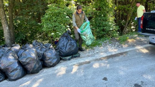 Brașovenii sunt așteptați la o nouă acțiune de ecologizare, în 3 localități din județ