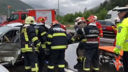 Autocar plin cu copii implicat într-un accident pe DN 1