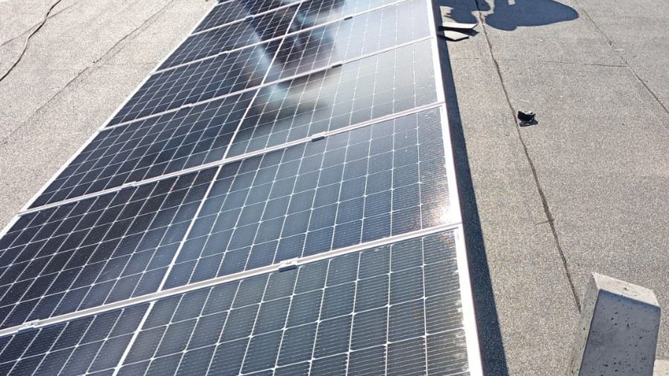 Grădinița nr. 34 și-a redus cheltuielile cu energia electrică aproape la jumătate după instalarea de panouri fotovoltaice
