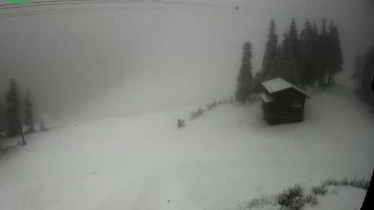 A nins în Masivul Postăvaru! Funcționează și telecabinele