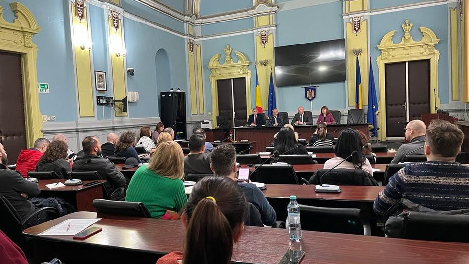 Dezbateri pe tema noilor reglementări cu privire la bacșiș, la Prefectură