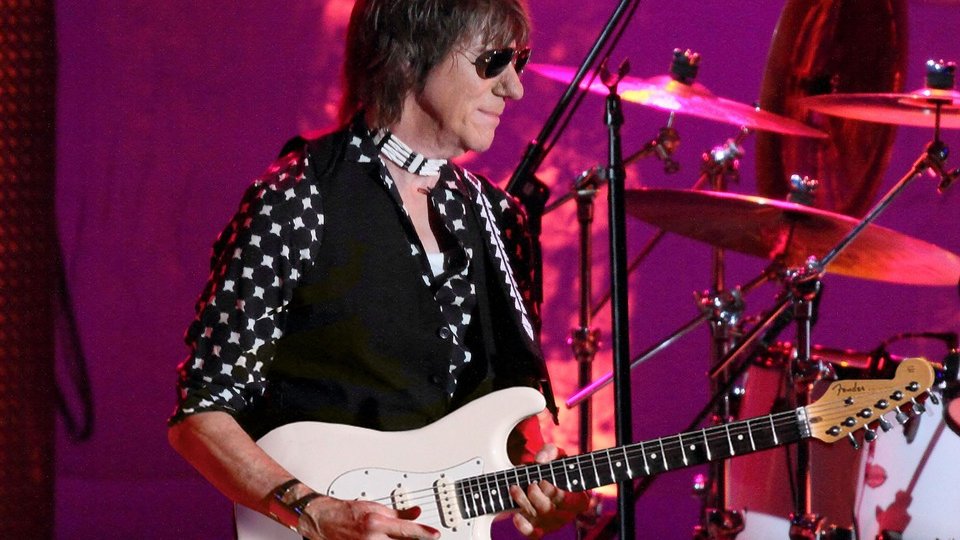 Legendarul chitarist britanic Jeff Beck a murit la vârsta de 78 de ani