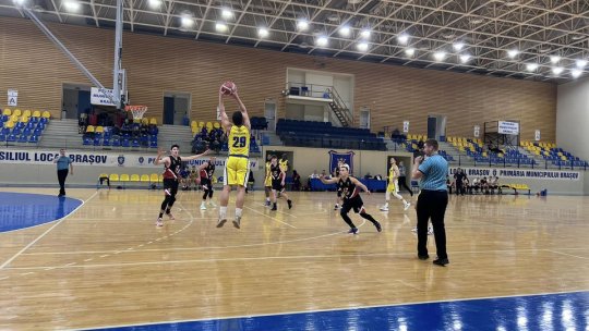 Evoluție excelentă a baschetbaliștilor Coronei