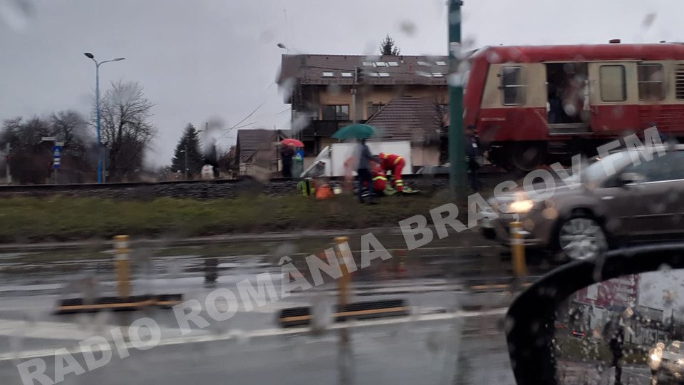 2 bărbați loviți de tren, în această după amiază, în județ