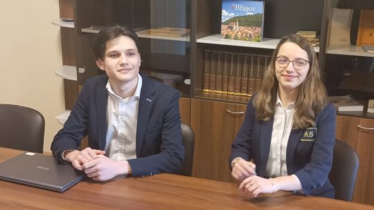 Platforme care facilitează învățarea, dezvoltate de elevi ai Colegiului Național "Andrei Șaguna"