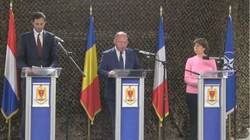 Miniștrii de externe din Franța și Țările de Jos, la baza militară Cincu