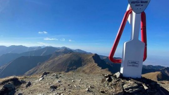 Totem pe vârful Viștea Mare