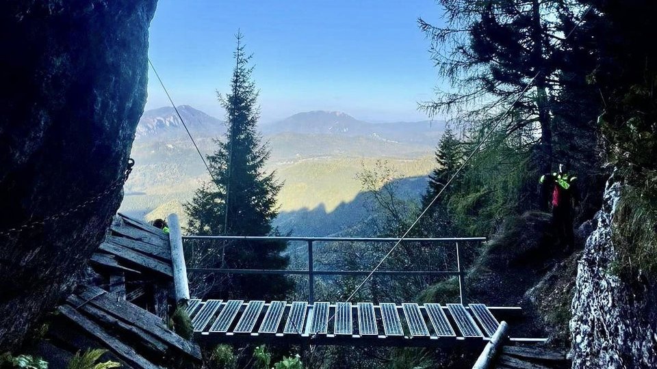 Podeț nou pe traseul "Take Ionescu" dintre Bușteni și Cabana Mălăiești