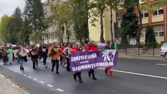 Marșul "Împreună pentru siguranța femeilor", duminică, la Brașov