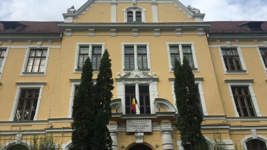 Cursuri de inițiere în limba română pentru cetățenii străini, din noiembrie